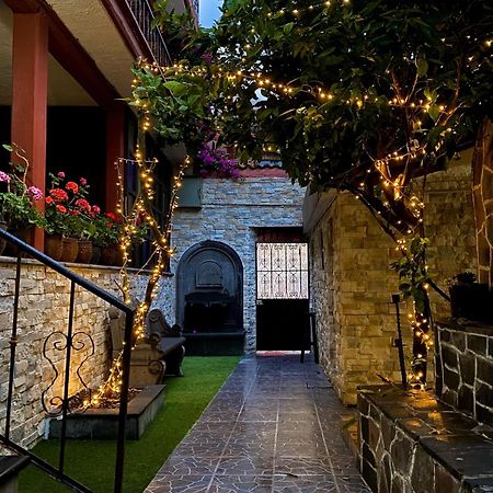 Hotel Del Carmen Tlalpujahua ภายนอก รูปภาพ