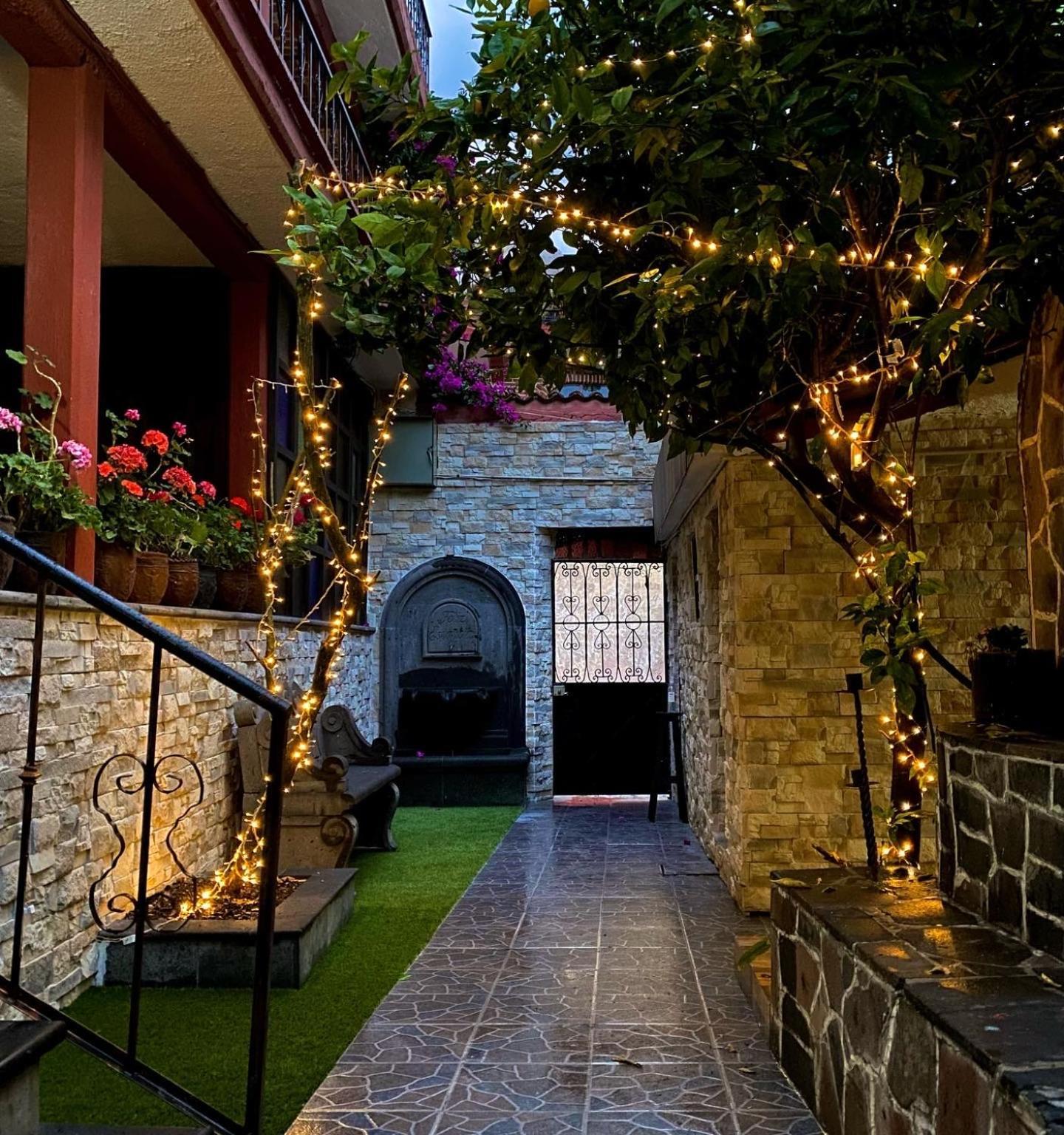 Hotel Del Carmen Tlalpujahua ภายนอก รูปภาพ