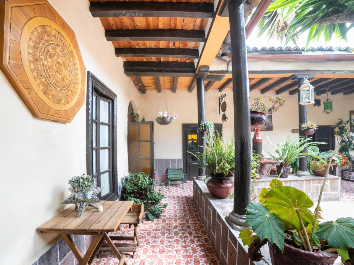 Hotel Del Carmen Tlalpujahua ภายนอก รูปภาพ